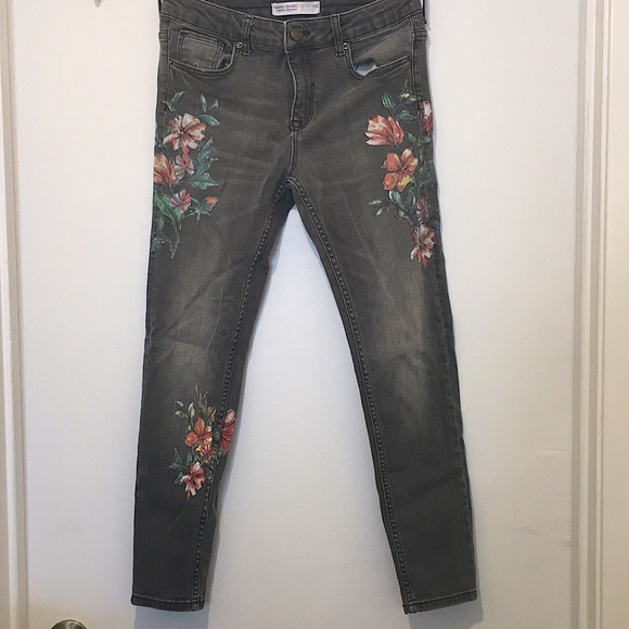 Zara Basic Denim Floral Jeans- great quality! - Picture 1 of 4